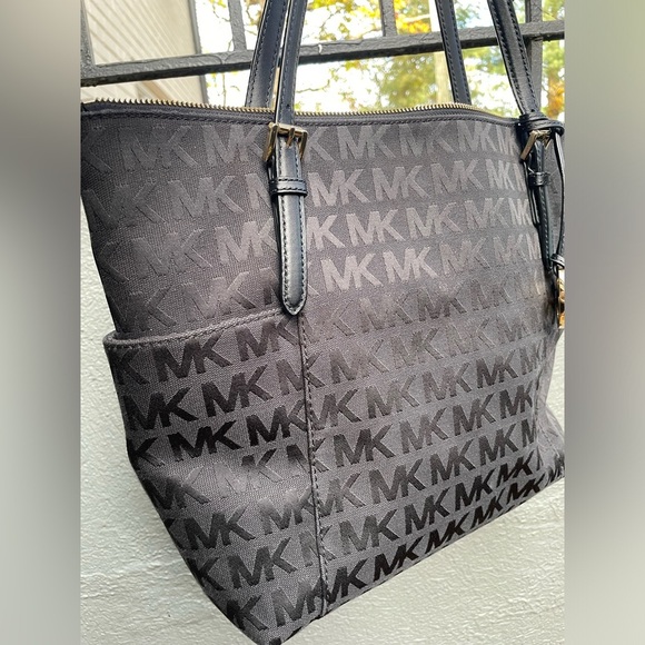 MICHAEL KORS BAG,Michael Kors Black Monogram Handbag - Picture 3 of 17